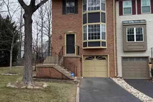 7814 Solomon Seal Dr, Springfield, VA 22152 - Photo 1