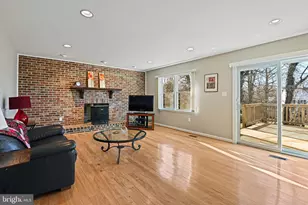 2707 Glencroft Rd, Vienna, VA 22181 - Photo 25