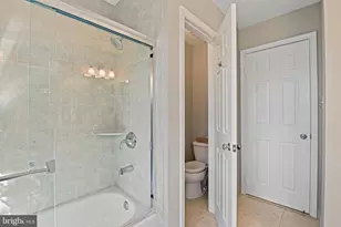 2707 Glencroft Rd, Vienna, VA 22181 - Photo 41