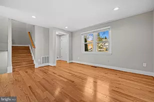 9033 Piney Grove Dr, Fairfax, VA 22031 - Photo 5