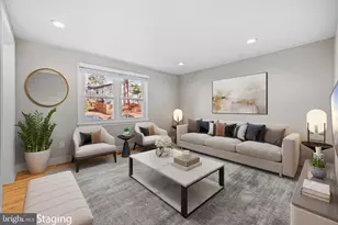 9033 Piney Grove Dr, Fairfax, VA 22031 - Photo 3