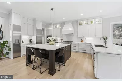 311 Albrecht Circle SW, Vienna, VA 22180 - Photo 9