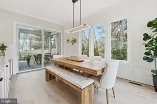 311 Albrecht Cir SW, Vienna, VA 22180 - Photo 11