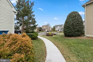 2603 Chriswell Pl, Herndon, VA 20171 - Photo 3