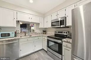 2964 Kings Station Ct, Alexandria, VA 22306 - Photo 5