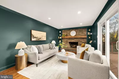 909 Cantle Lane, Great Falls, VA 22066 - Photo 13