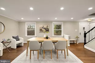 909 Cantle Ln, Great Falls, VA 22066 - Photo 3