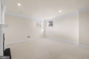 8882 Ashgrove House Ln, Vienna, VA 22182 - Photo 43