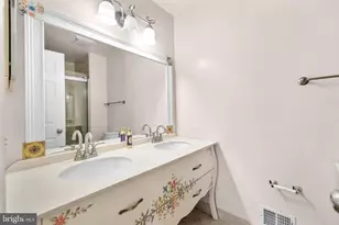 5515 Buggy Whip Dr, Centreville, VA 20120 - Photo 23