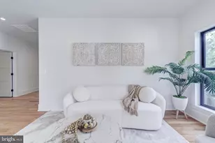 913 Symphony Cir SW, Vienna, VA 22180 - Photo 57