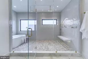 913 Symphony Cir SW, Vienna, VA 22180 - Photo 87