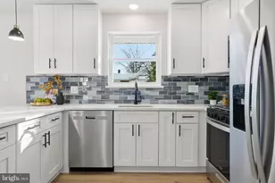 7113 Falcon St, Annandale, VA 22003 - Photo 11