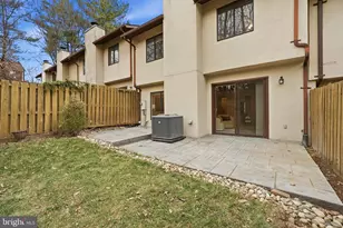 2316 Glade Bank Way, Reston, VA 20191 - Photo 23