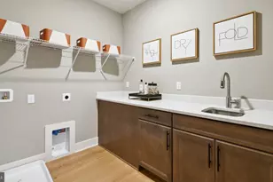 8272 Colling Manor Ct, Alexandria, VA 22308 - Photo 37