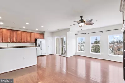 6055 Wicker Lane #128, Centreville, VA 20121 - Photo 3