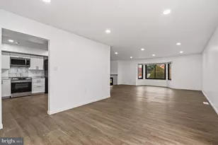 2146 Woodford Rd, Vienna, VA 22182 - Photo 7