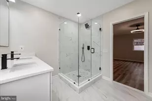 7931 Russell Rd, Alexandria, VA 22309 - Photo 9