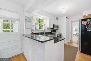 6032 Grove Dr, Alexandria, VA 22307 - Photo 13