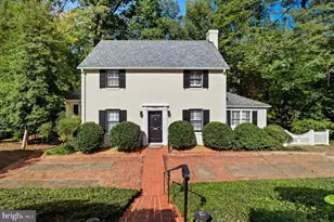 6032 Grove Dr, Alexandria, VA 22307 - Photo 1