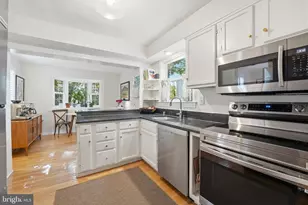 6032 Grove Dr, Alexandria, VA 22307 - Photo 15