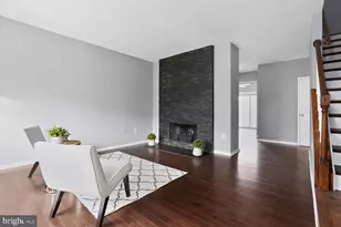 12105 Wedgeway Pl, Fairfax, VA 22033 - Photo 3