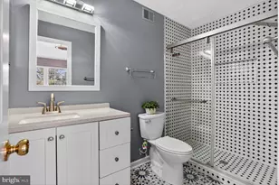 12105 Wedgeway Pl, Fairfax, VA 22033 - Photo 15