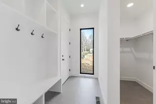 731 Ellsworth Ave, Great Falls, VA 22066 - Photo 27