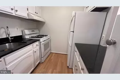 5904 Cove Landing Road #301, Burke, VA 22015 - Photo 11