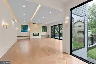 1111 Lakewood Dr SW, Vienna, VA 22180 - Photo 35