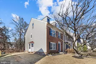 14012 Betsy Ross Ln, Centreville, VA 20121 - Photo 3