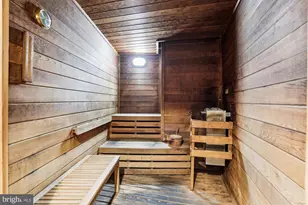 8340 Greensboro Dr, McLean, VA 22102 - Photo 25