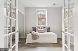 1361 Garden Wall Cir, Reston, VA 20194 - Photo 11