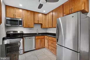 9702 Kingsbridge Dr, Fairfax, VA 22031 - Photo 7