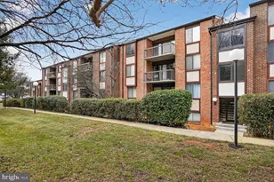 9702 Kingsbridge Dr, Fairfax, VA 22031 - Photo 1