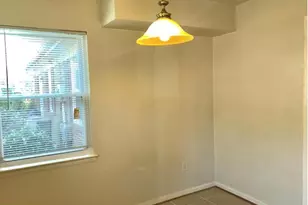 9517 Hagel Cir, Lorton, VA 22079 - Photo 5