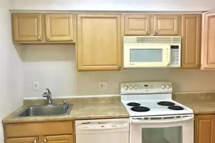 9517 Hagel Cir, Lorton, VA 22079 - Photo 3