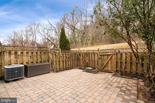 3720 Huntley Meadows Ln, Alexandria, VA 22306 - Photo 15