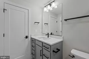 6511 Ivy Hill Dr, McLean, VA 22101 - Photo 79