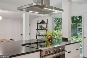 8611 Camden St, Alexandria, VA 22308 - Photo 7