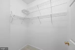 11330 Westbrook Mill Ln, Fairfax, VA 22030 - Photo 9