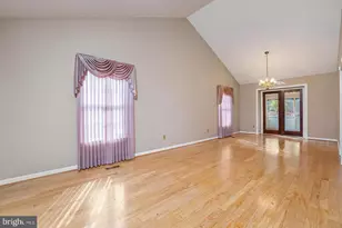 5819 Stone Ridge Dr, Centreville, VA 20120 - Photo 5