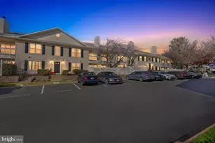 10204 Ashbrooke Ct, Oakton, VA 22124 - Photo 1