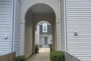 5918 Annaberg Pl, Burke, VA 22015 - Photo 3