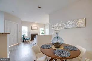 14301 Grape Holly Grove, Centreville, VA 20121 - Photo 3