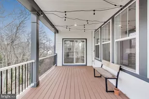 3897 Hillview Ct, Alexandria, VA 22310 - Photo 25