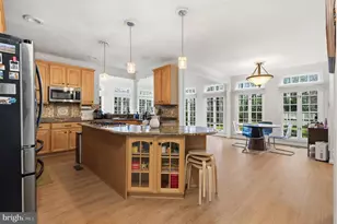 4924 Berkshire Woods Dr, Fairfax, VA 22030 - Photo 17