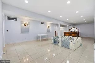 4924 Berkshire Woods Dr, Fairfax, VA 22030 - Photo 43