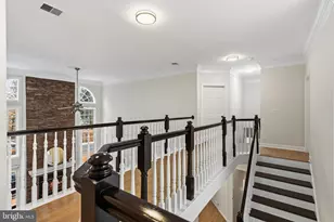 4924 Berkshire Woods Dr, Fairfax, VA 22030 - Photo 35