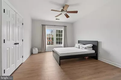 4924 Berkshire Woods Drive, Fairfax, VA 22030 - Photo 33