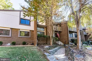 2045 Winged Foot Ct, Reston, VA 20191 - Photo 7